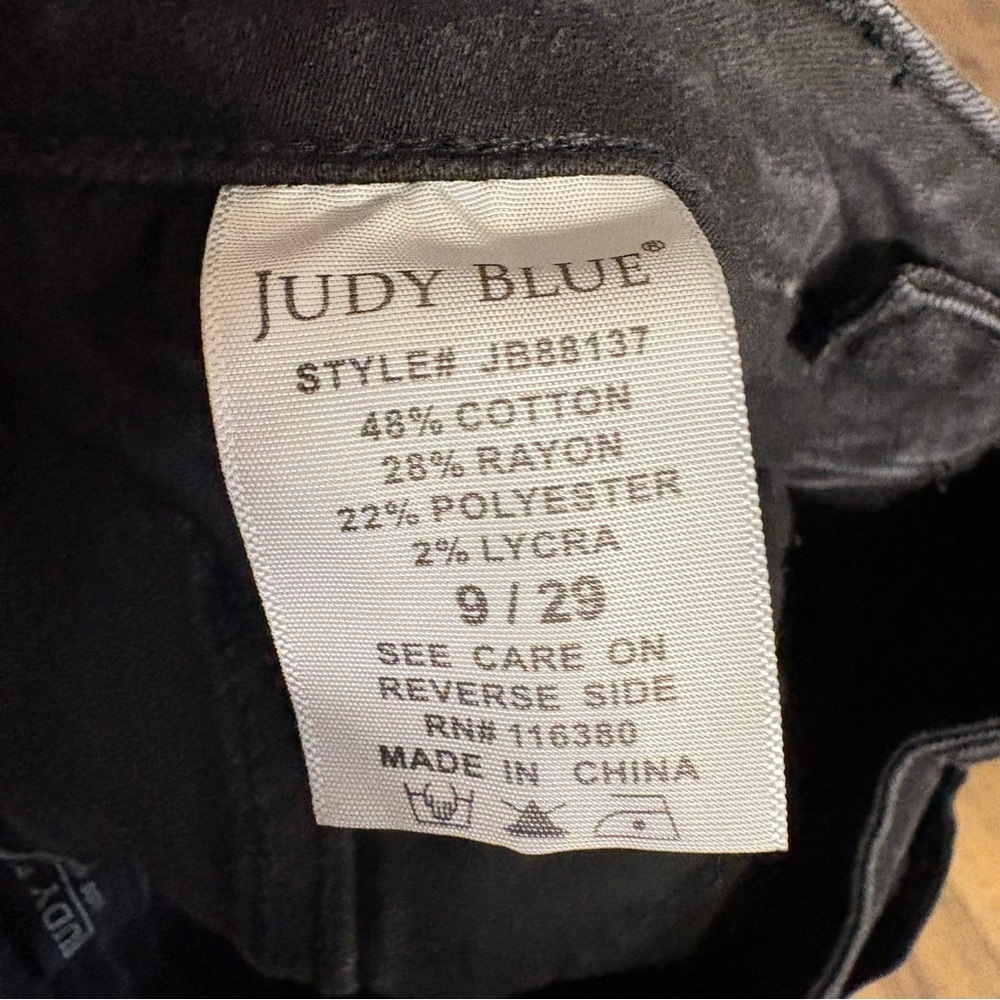 Judy blue slim fit distressed black jeans raw hem - Picture 5 of 5